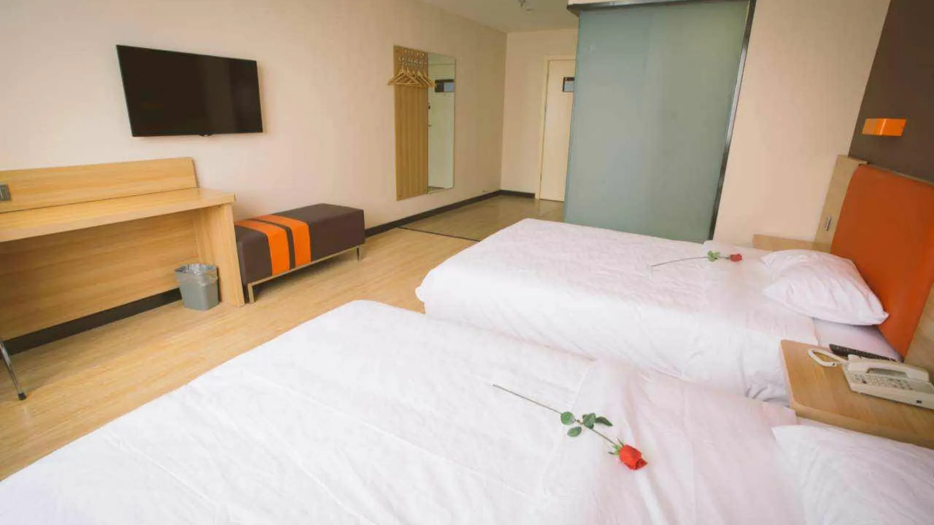 7Days Premium Luoyang Wanda Square Hotel